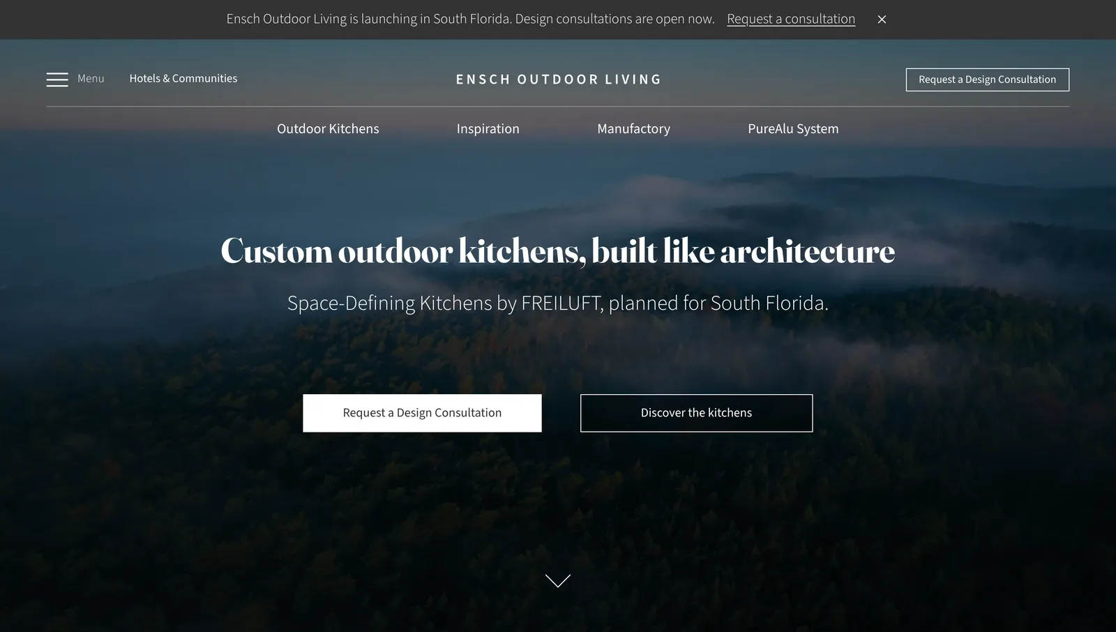 Startseite von enschoutdoorliving.com am Desktop: Custom outdoor kitchens, built like architecture